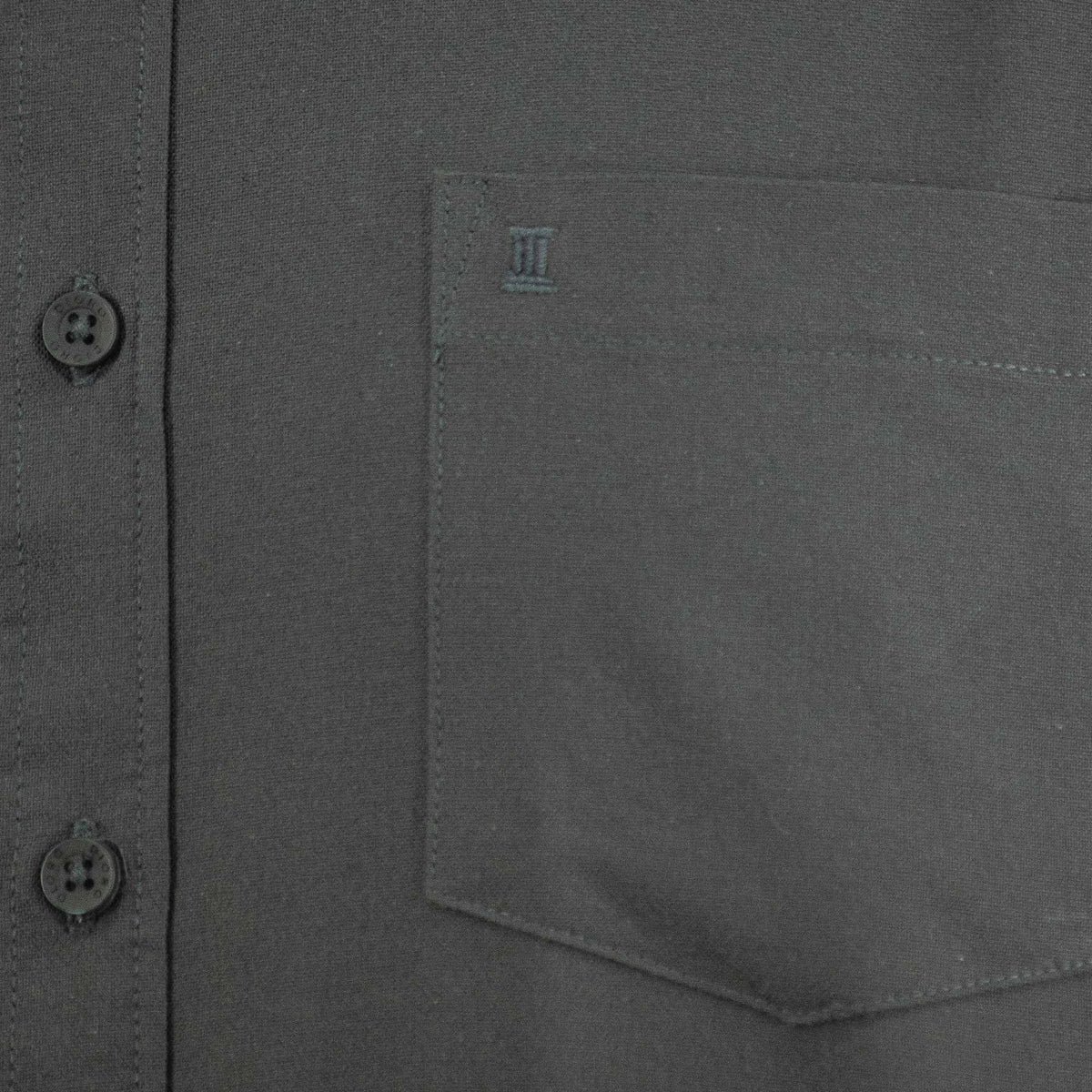 Camisa Negra Lisa con Manga Larga 100% Algodón 2409090