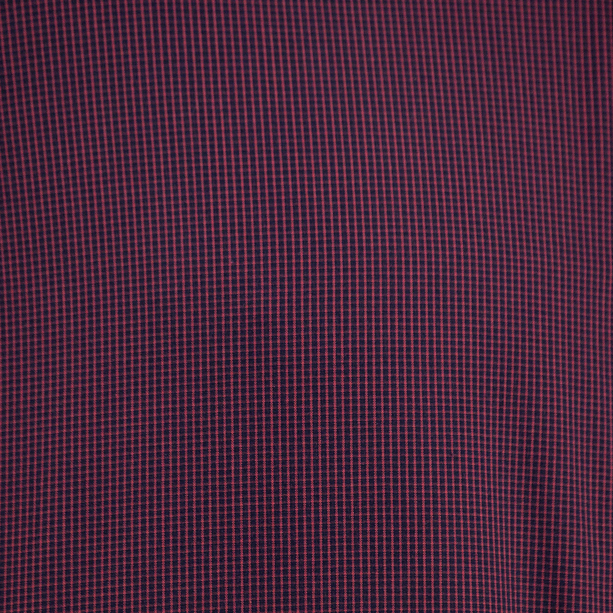 Camisa Morada con Estampado de Manga Corta 2409181