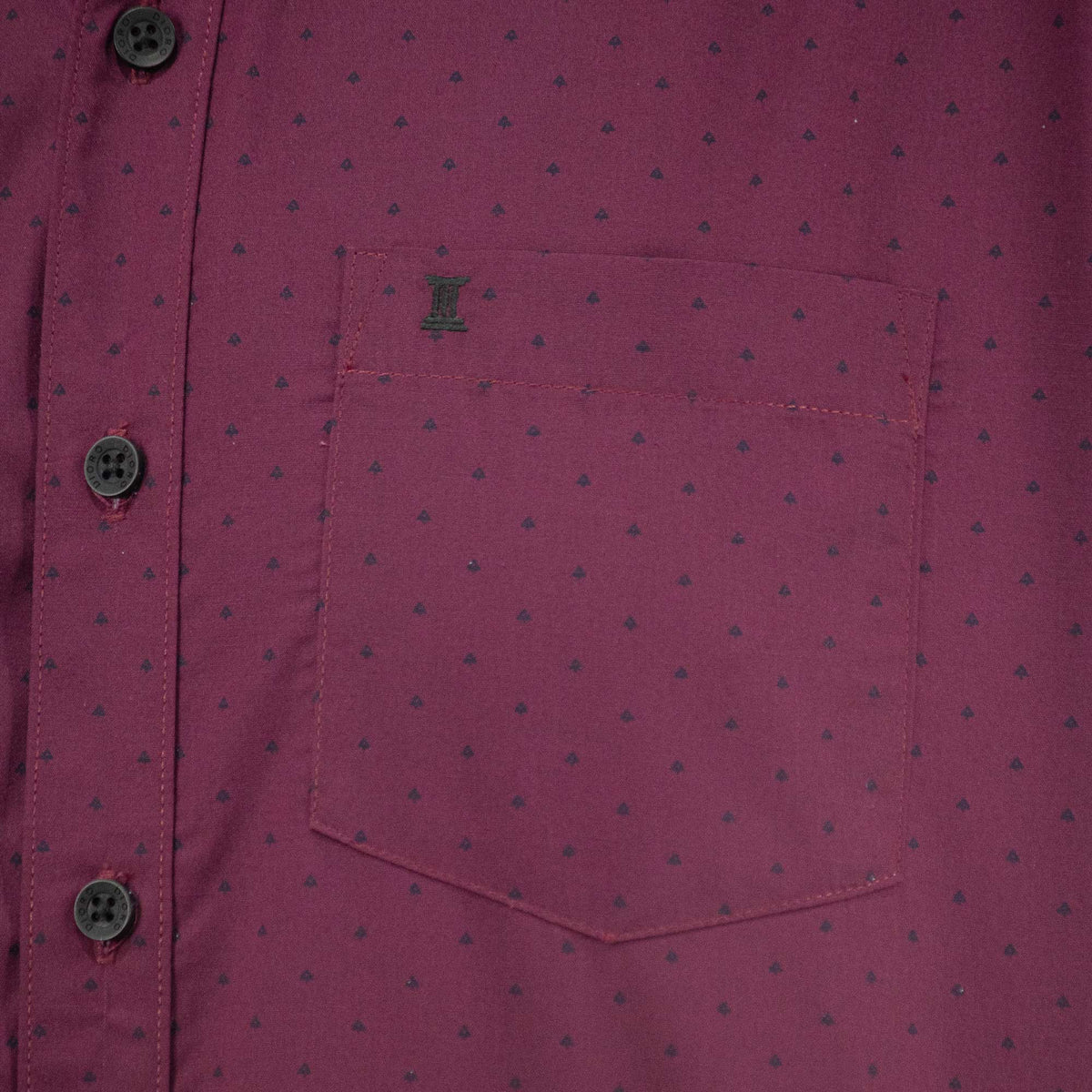 Camisa de Manga Larga Vino con Estampado 2410223