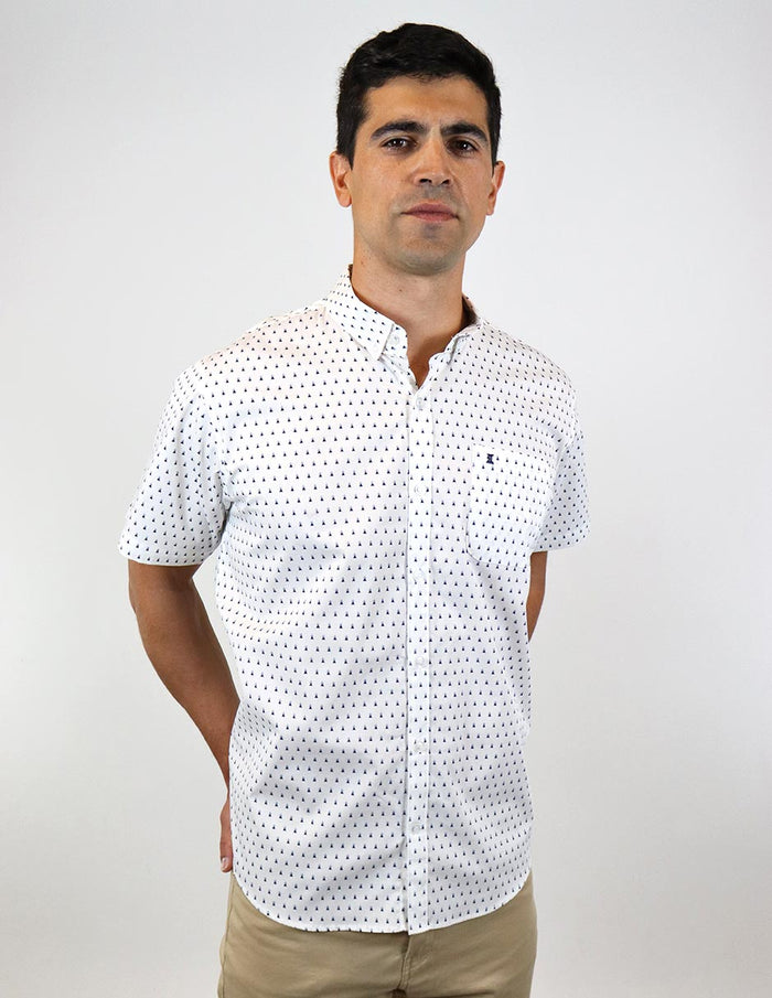 CAMISA MANGA CORTA BLANCO ESTAMPADO 100% ALGODÓN